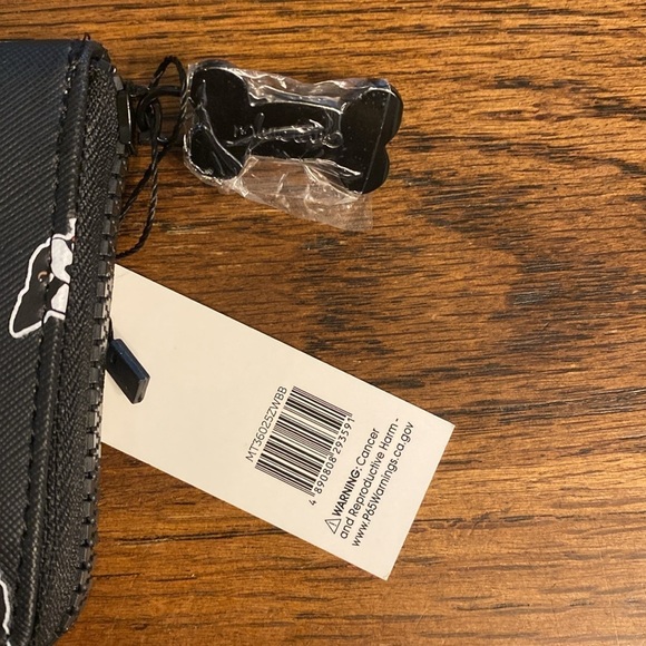 Marc Tetro Boston Terrier Zip Around Wallet - Picture 4 of 4